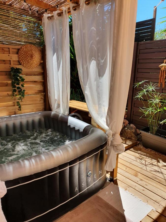 Une Nuit A Bali - Appartement Cocooning Sollies-Toucas Ngoại thất bức ảnh