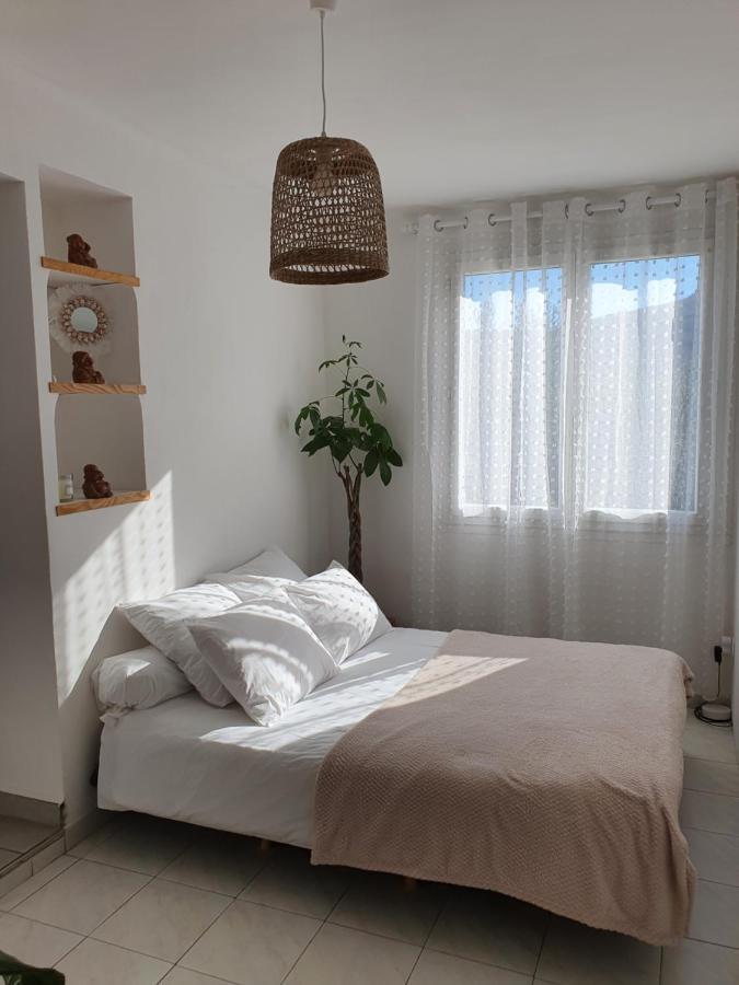 Une Nuit A Bali - Appartement Cocooning Sollies-Toucas Ngoại thất bức ảnh